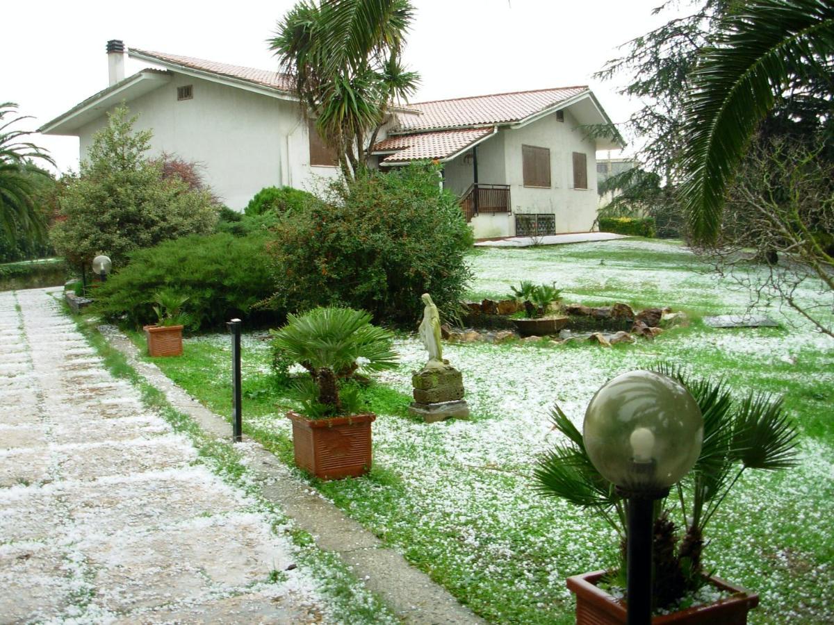 B&B Villa Sans Souci Civitavecchia Buitenkant foto